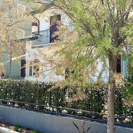 Villa Dolcevita Белариа-Игеа Марина Екстериор снимка