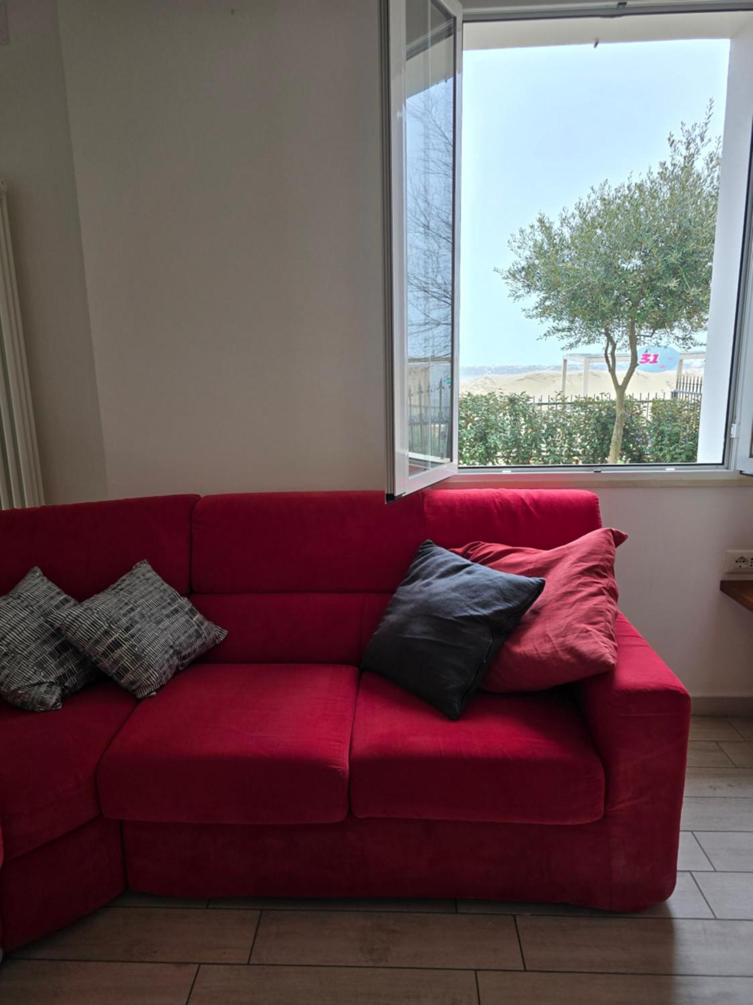 Villa Dolcevita Белариа-Игеа Марина Екстериор снимка